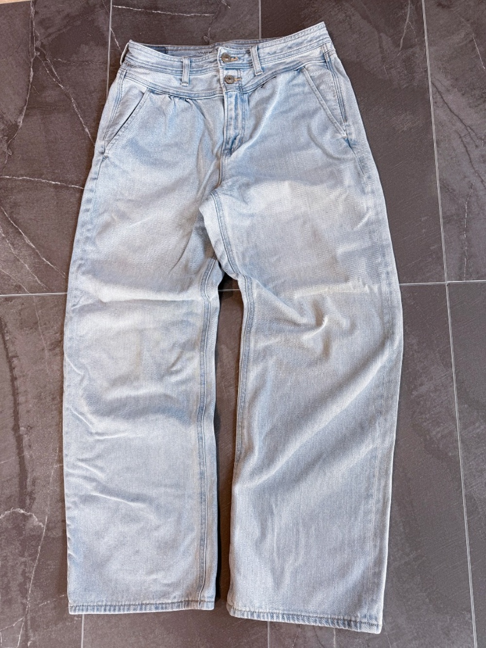 AE American Eagle Wide Double Button Leg Crop Jeans Light Wash